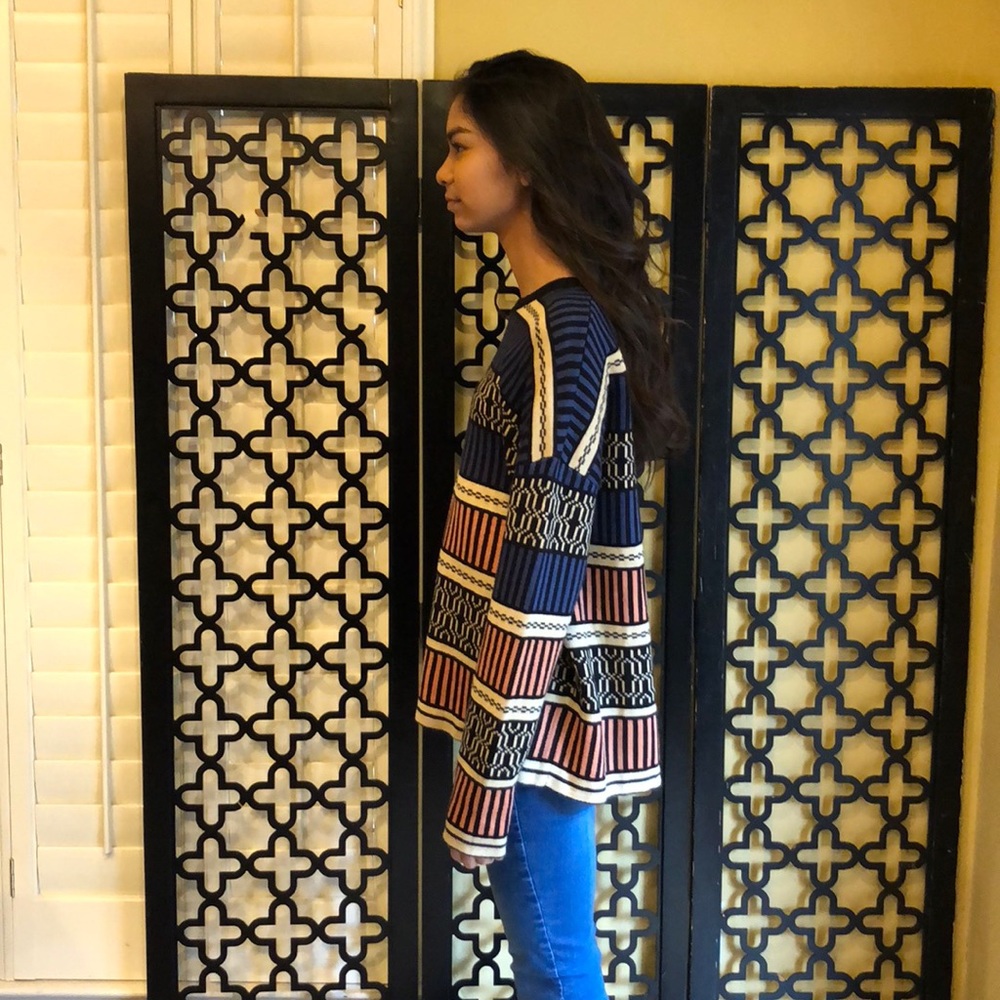 BLUE BLK CREWNECK STRIPE SWEATER - Picture 3 of 6